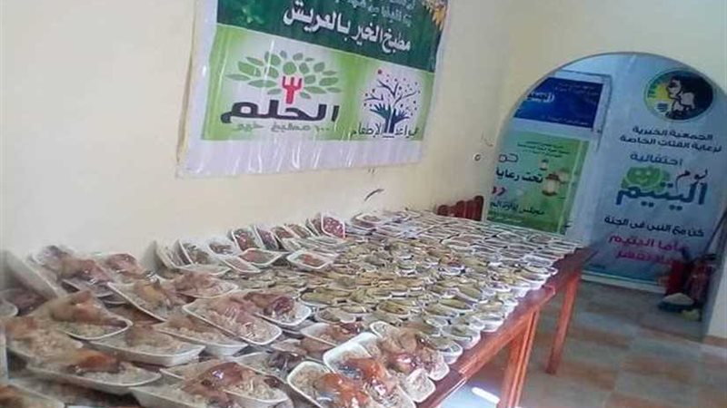 توزيع 100 وجبة غذائية