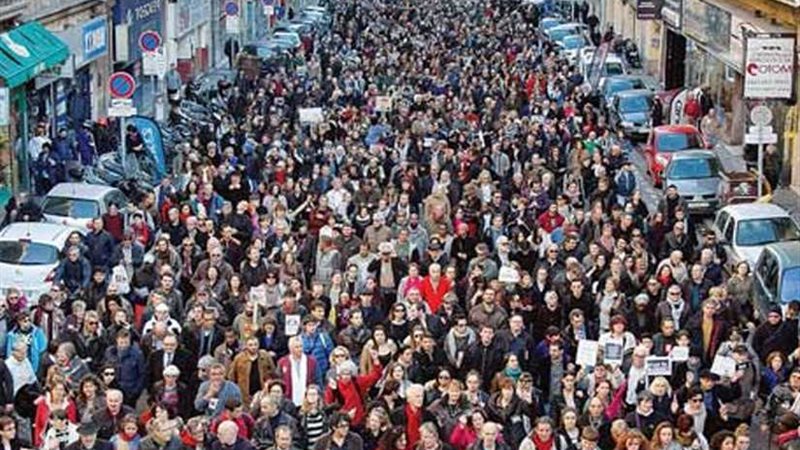 أعطوا النحل فرصة