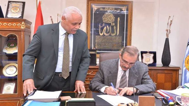 محافظ أسيوط يعتمد