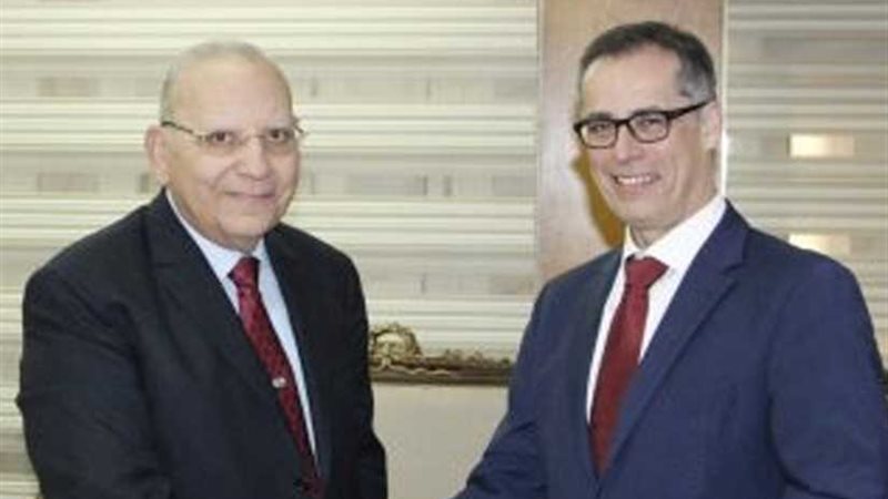 وزير العدل يبحث دعم