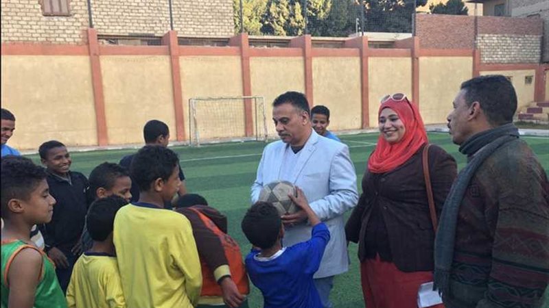 مباراة كرة قدم بين