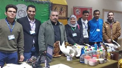 4 طلاب يشاركون بأجهزة تكنولوجية بأسبوع شباب الجامعات