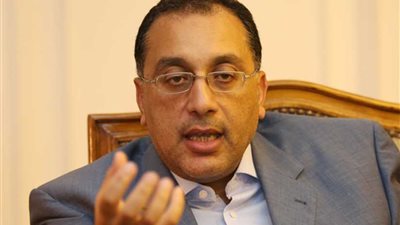 رئيس الوزراء يبحث مع نائب رئيس مجموعة 