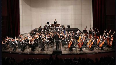 السيمفوني بمؤلفات حديثة في القالب الكلاسيكي بالمسرح الكبير