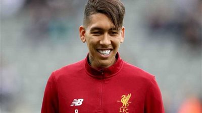 فيرمينو يفوز بجائزة أفضل هدف لـ