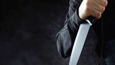 عاطل يطعن حدادا لخلافات مالية بقليوب