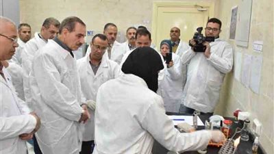 محافظ أسيوط يعلن التعاون المشترك في مجال الرقابة على المجازر ومصانع اللحوم