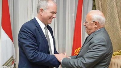 محافظ بورسعيد يستقبل السفير الدنماركي