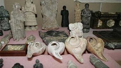 شرطة محور قناة السويس تحبط تهريب 73ألف قطعة نماذج مقلدة للحضارة الفرعونية