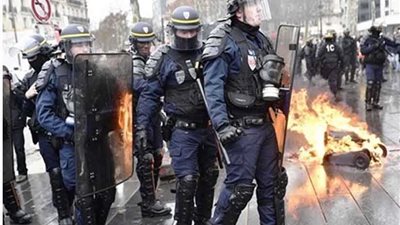 اعتقال سيدة عقب اندلاع حريق بمبنى سكني في باريس