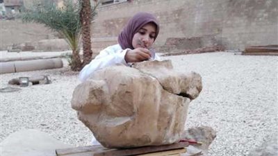 الآثار: البدء في أعمال ترميم تمثال رمسيس الثاني بسوهاج