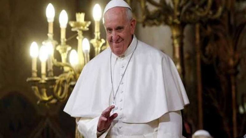 بابا الفاتيكان يوصي