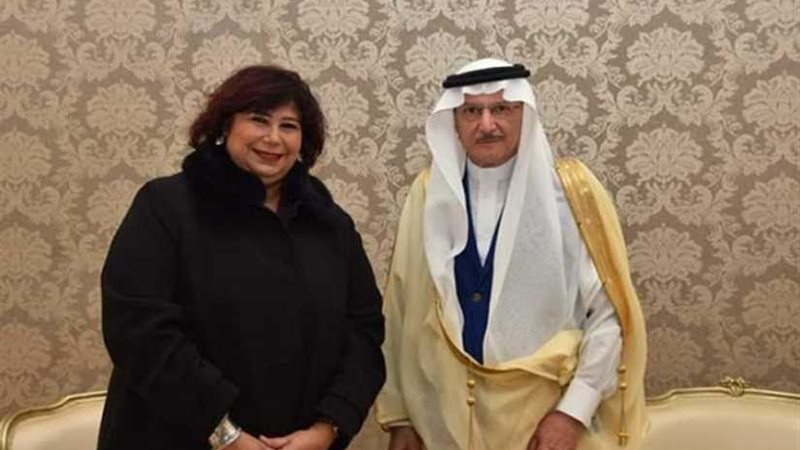 اليوم.. وزيرة الثقافة