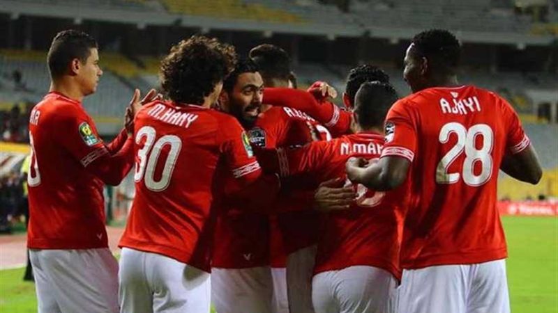 الأهلي ينجو من فخ