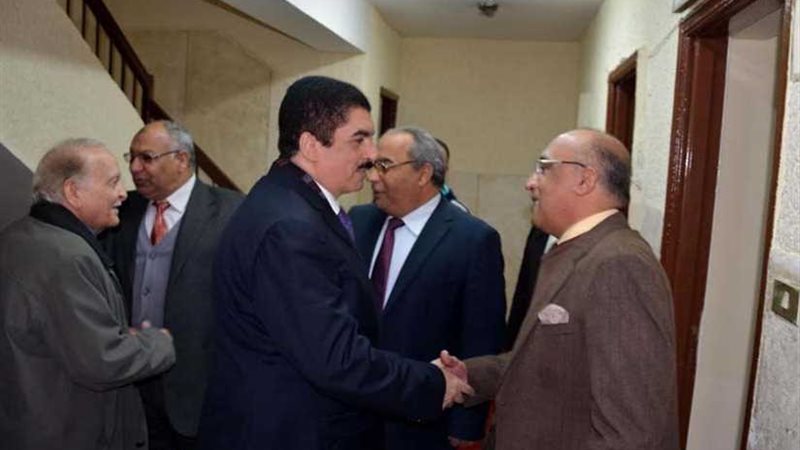 محافظ القليوبية يتفقد