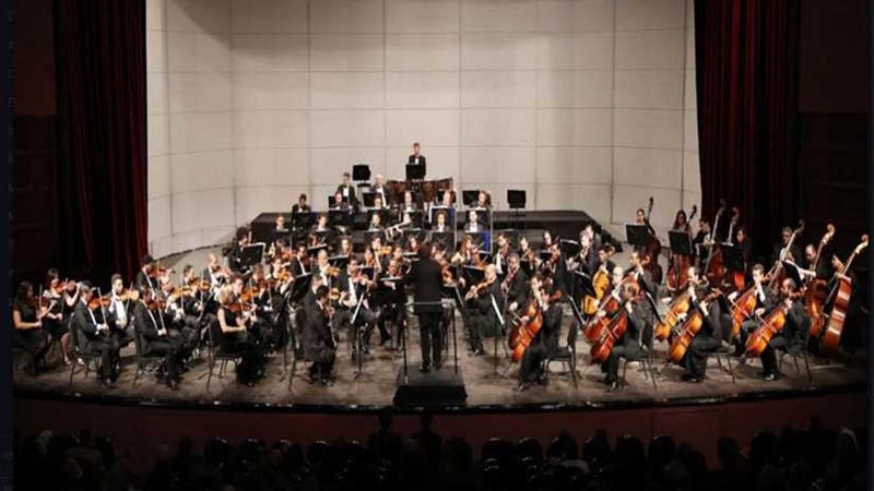 السيمفوني بمؤلفات