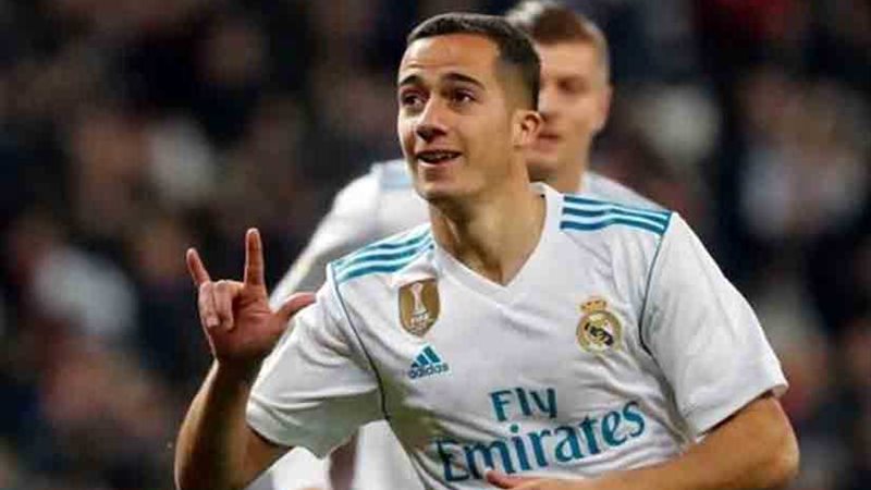 «فاسكيز» يُباغت برشلونة