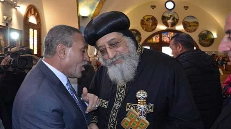 عثمان يهنئ أقباط