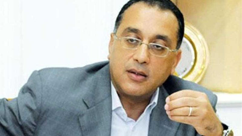 رئيس الوزراء يجتمع