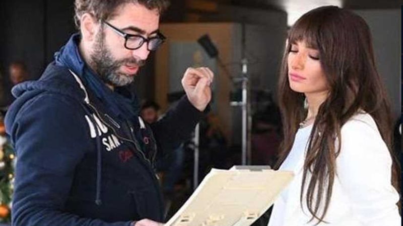 شاهد زينة في كواليس