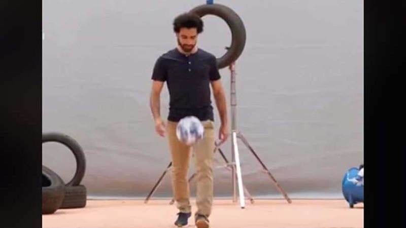 شاهد.. «صلاح» القناص