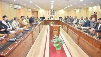 محافظ أسيوط يشدد على المتابعة الميدانية لكل القطاعات الخدمية بالقرى والمراكز