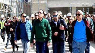 رئيس الوزراء يتفقد الموقف التنفيذي لـ15 برجًا يتم تنفيذها بالعلمين الجديدة