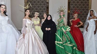 منى المنصوري: الفساتين المليونية إفلاس وفقر في الإبداع