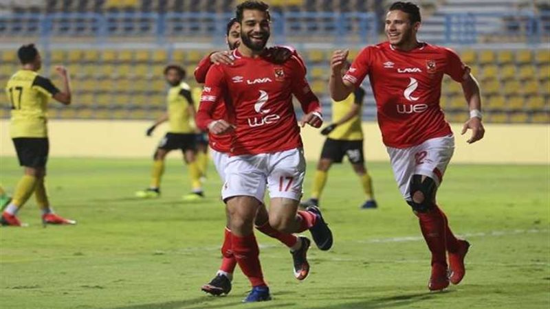 الأهلي يعلن تشكيل