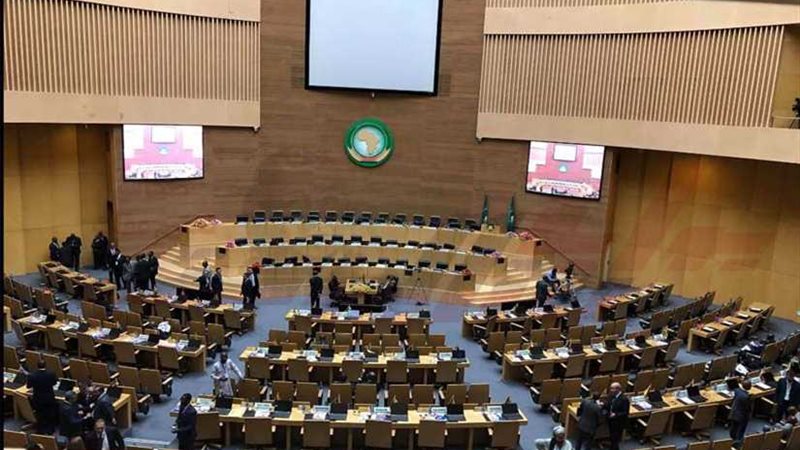 انطلاق أعمال القمة