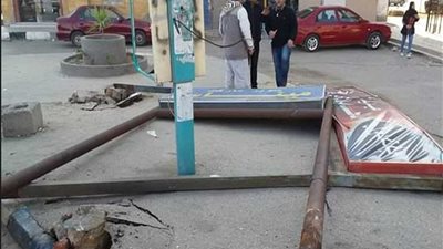 إزالة 25 إعلانا منتهي الترخيص بالإسماعيلية