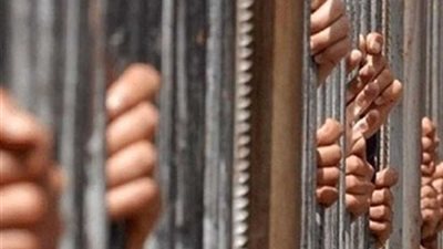 جنايات الإسكندرية: المشدد 10 أعوام و15 عاما لـ 5 متهمين قاموا بتزوير محررات رسمية