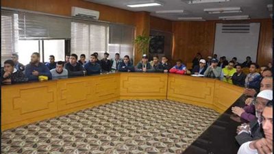 محافظ الإسماعيلية يحسم مشكلة طلاب 