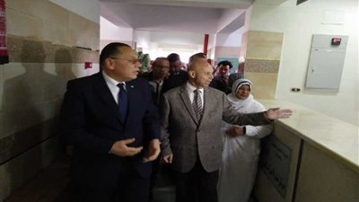 الصحة تفتتح مركز طب الأسرة بالعزيزية شرقية