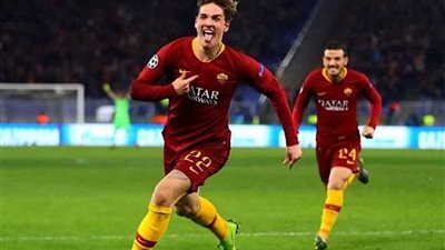 روما الإيطالي يفوز على بورتو البرتغالي 1/2 في دوري الأبطال