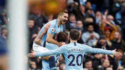 مانشستر سيتي يكتسح تشيلسي برباعية نظيفة في الشوط الأول