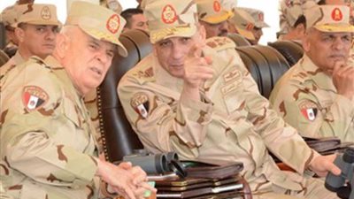 وزير الدفاع يشهد المرحلة الرئيسية للمناورة 