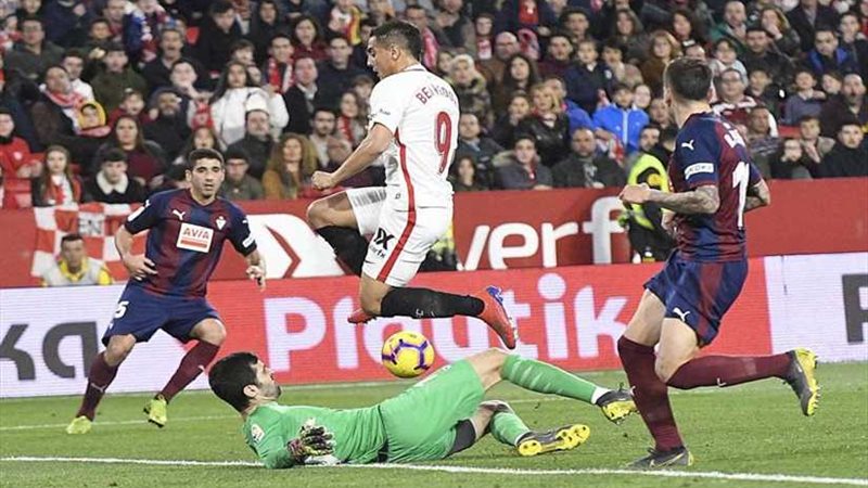 تعادل إشبيلية وإيبار