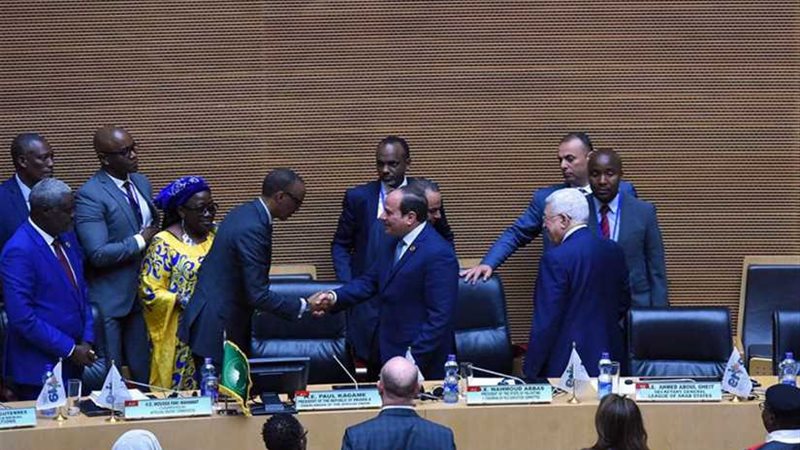 تسلم السيسي رئاسة