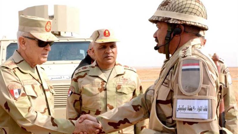 رئيس الأركان يشهد