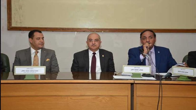 رئيس جامعة أسيوط