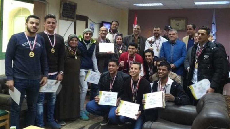 تكريم أبطال الجمهورية