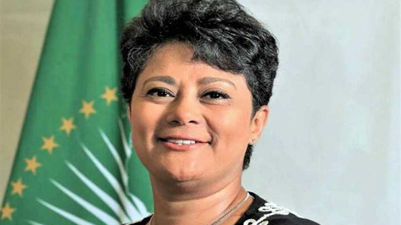 نميرة نجم تشيد بإصدار