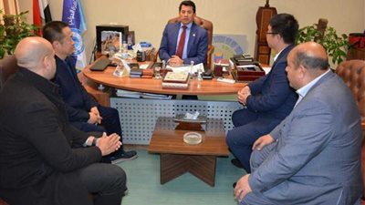 صبحي يدرس إنشاء مصنع للدراجات بمصر