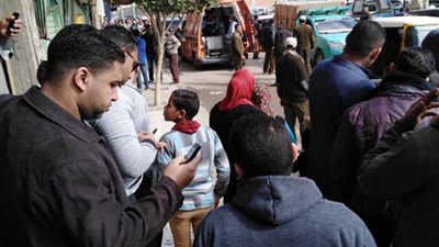 في عيد الحب.. يُطعن زوجته بموقف سيارات ديروط