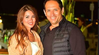 ماذا قال الإعلامي أحمد سالم لزوجته في عيد الحب؟