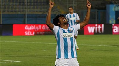 بيراميدز يسجل هدفه الأول بالنيران الصديقة في سموحة