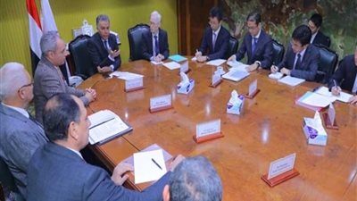 وزير النقل يلتقي السفير الياباني