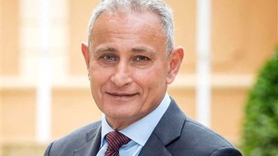 السفير ناصر كامل يدعو إلى وضع سياسات متماسكة وشاملة تعالج أسباب الهجرة من جذورها