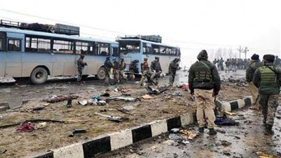 رئيس أفغانستان يدين الهجوم على قافلة عسكرية هندية في كشمير